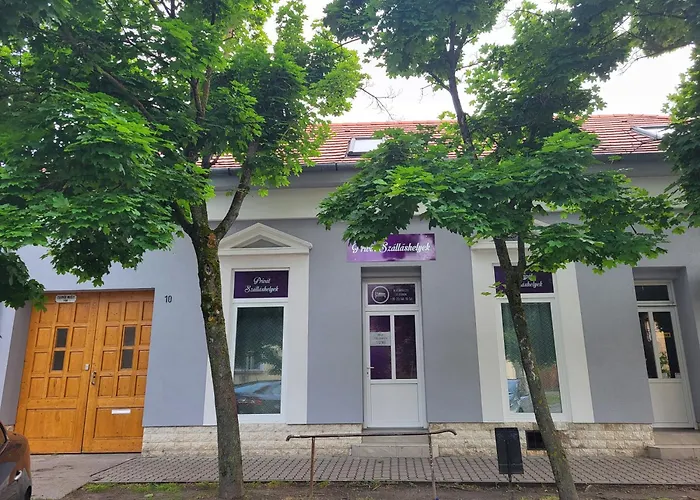 Privat Szallashelyek