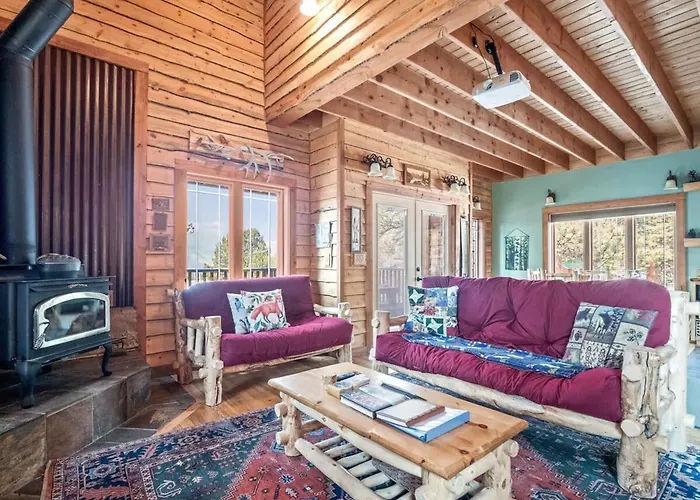 Doty'S River Inn Is A Peaceful 3Bd In Twin Lakes