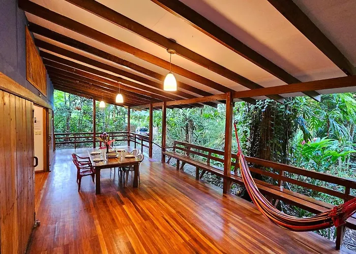 Pincoya- Private Tropical House Near Playa Chiquita Beach