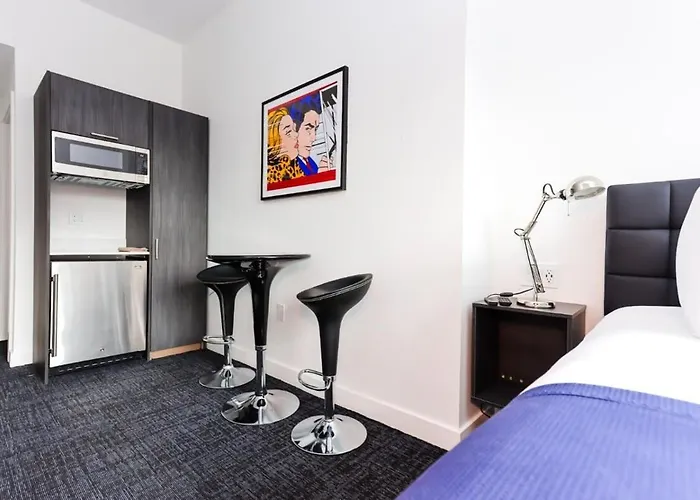 Modern Suite In Fenway Neighborhood