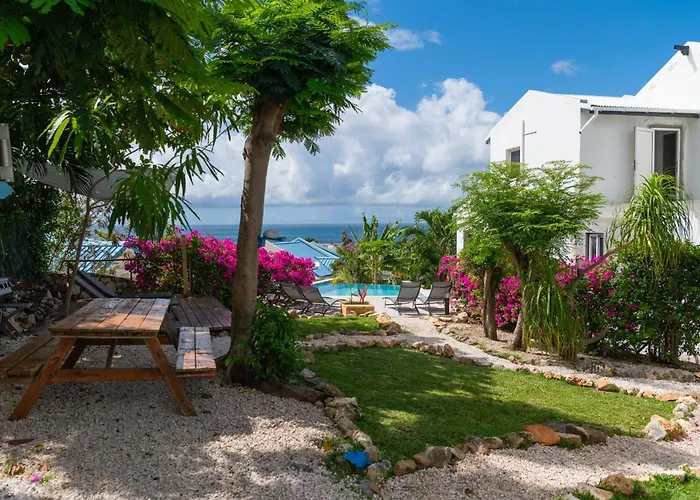 Blue Sail Apartments