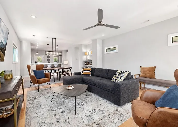 Porte Orange-Modern Home-1 Mi From Dt Fayetteville