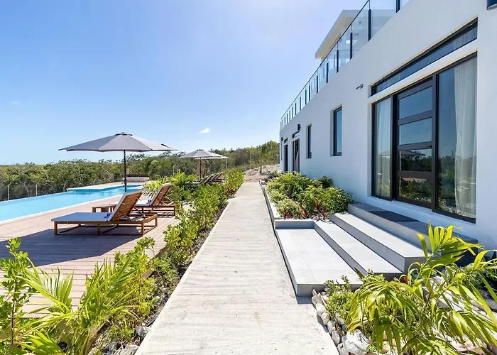 Onyx I Long Bay Retreat I Luxury Stay Near Grace Bay & Long Bay Beach