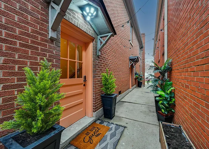 Chic Elizabethtown Apartment: Walk To Downtown!