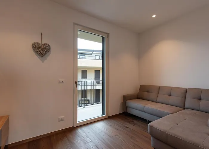 Prestige Garda Home - Borgo Secolo