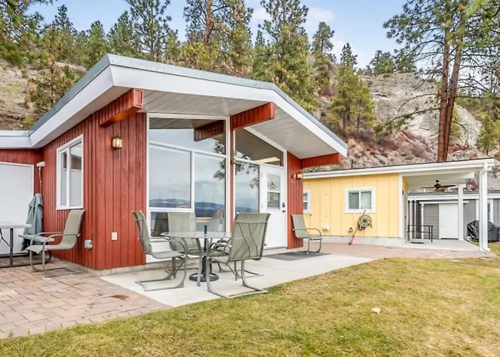 Cozy Cottage By The Lakeshore #4