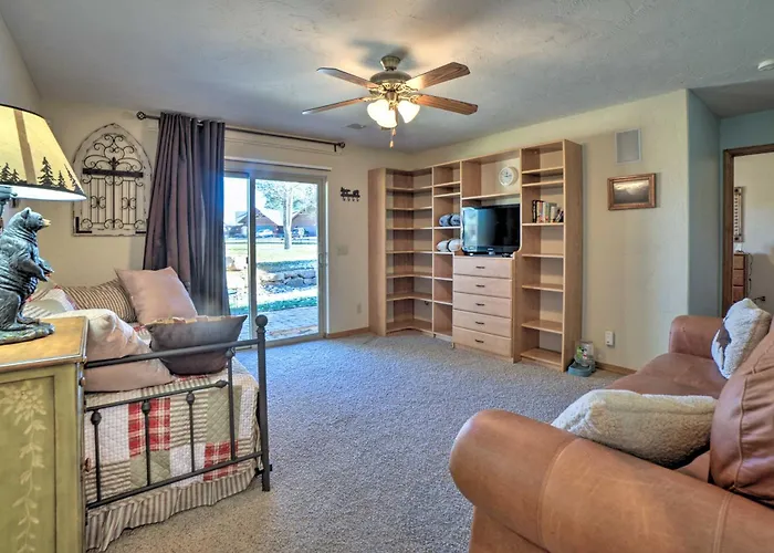 5 Mi To Hot Springs: Condo In Pagosa Springs!