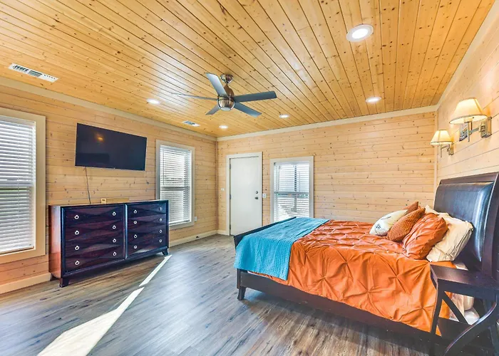 4 Mi To Whitney Lake: Home On 30 Acres!