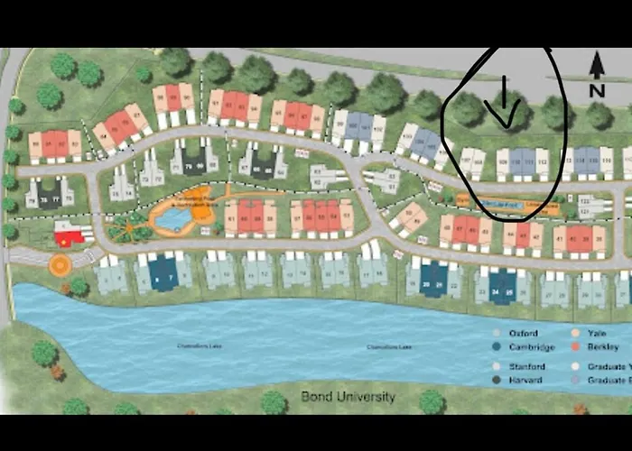 Convenient Room Next To Bond University