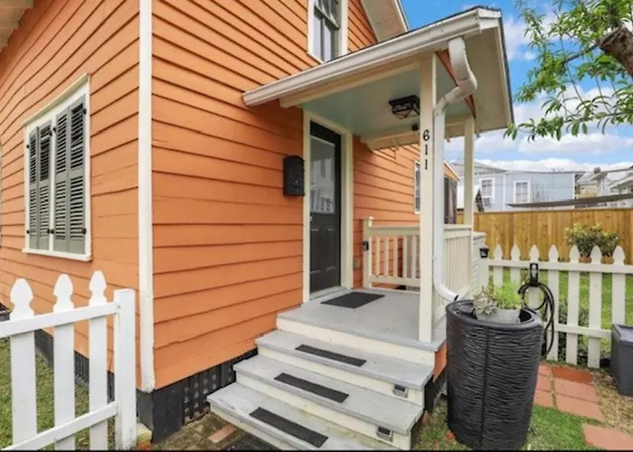 Kari'S Island Escape - Historic District