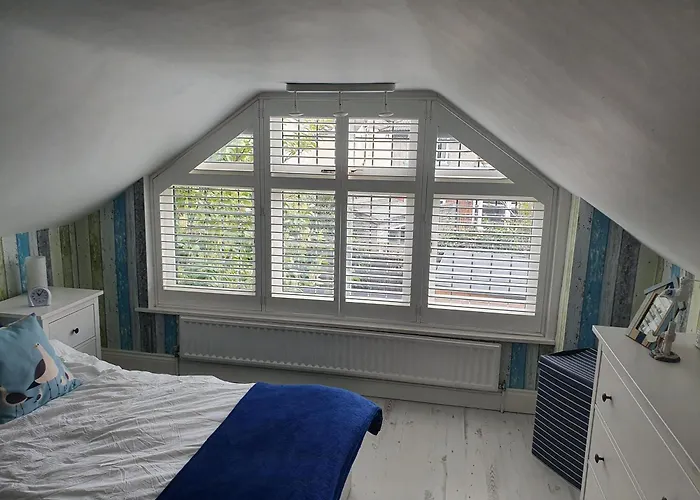Bournemouth Secluded Cottage 10Mins Walk To Beach