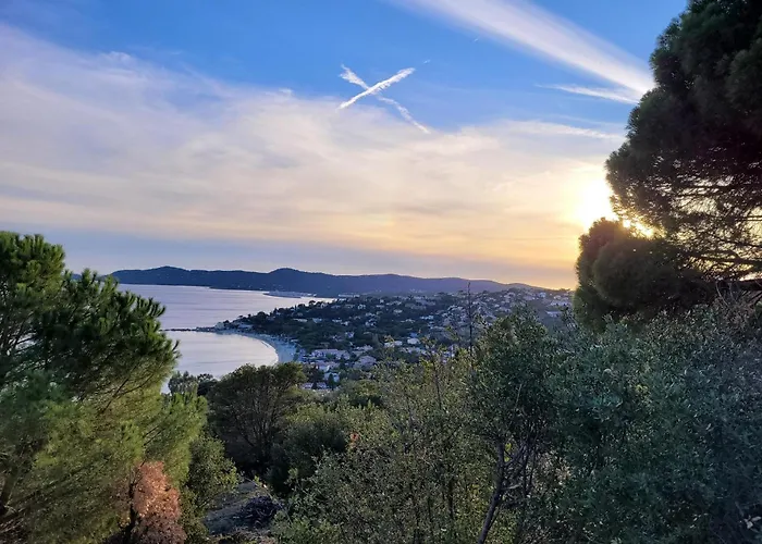 Maison Indivi 4-6 Pers Face A La Mer Grand Jardin Ideal Famille Avec Animaux Saint Clair Le Lavandou