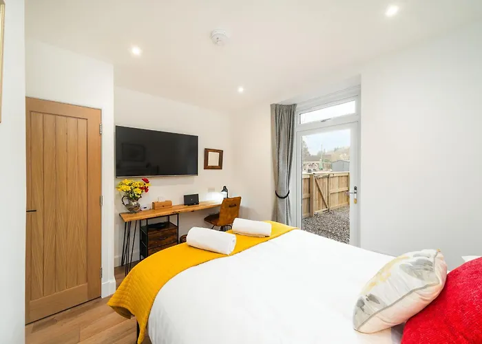 Grange8 Luxury Snug & Courtyard In Blairgowrie