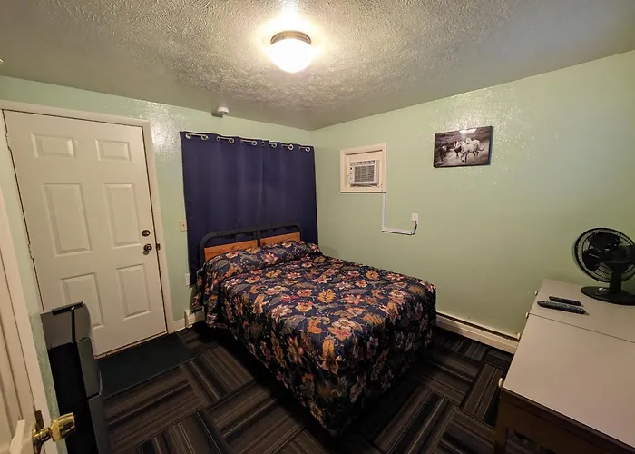 Tour Inn Motel