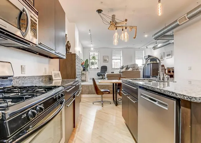Lovely 2-Bedroom Unit In Springfield