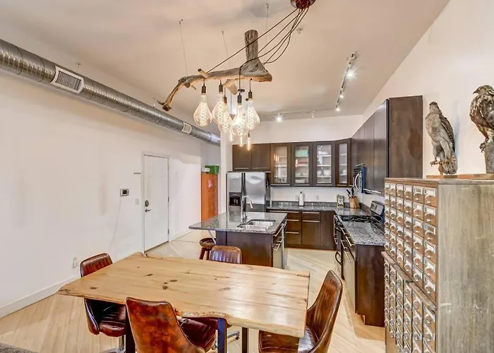 Lovely 2-Bedroom Unit In Springfield