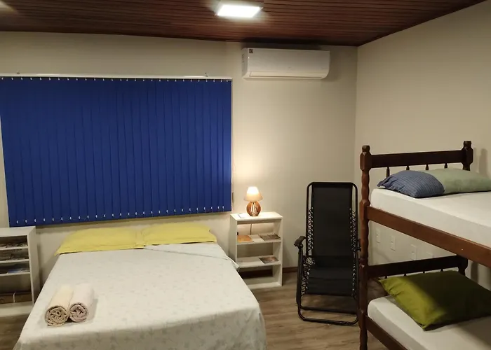 Linda e aconchegante casa em Jaraguá!