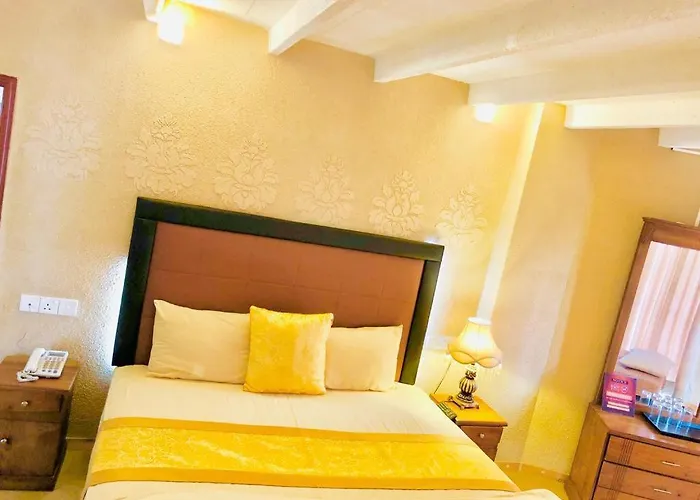 Moon Plain Resort