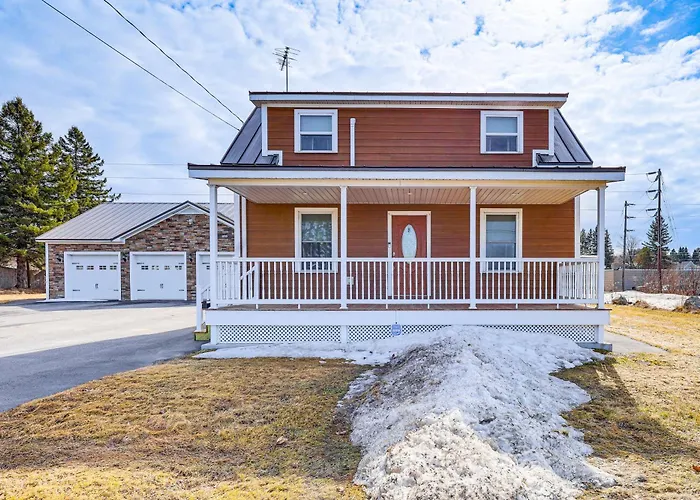 Spacious Presque Isle Home: Walk To Downtown!