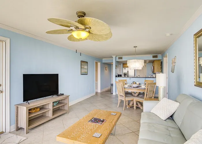 Biloxi Condo W/ Pool Access - Steps To Beach!