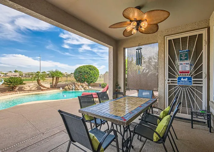 Pool Table + Bar! Family-Friendly Phoenix Retreat