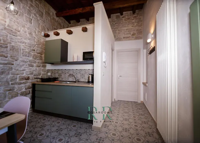 Rosa Rooms - Dimora Di Charme - Casa Vacanze Per Famiglie A Bisceglie - Family House