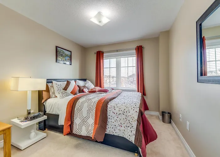 Avid Vacation Palace In Castlemore , Brampton