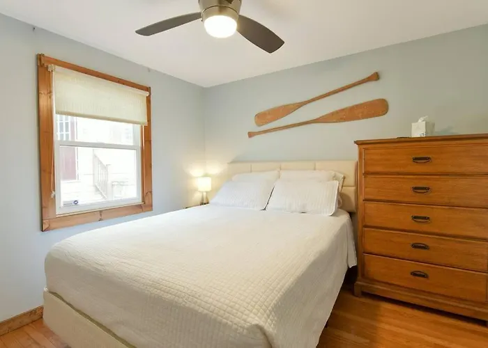 Pet Friendly With Fireplace, Near Kasoag Snow Trail