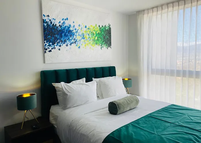 Skygarden Nunciatura Luxury Apartment #705
