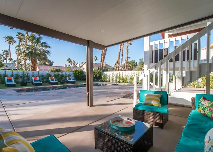 Luxury Home Near Palm Springs, Large Backyard And Pool