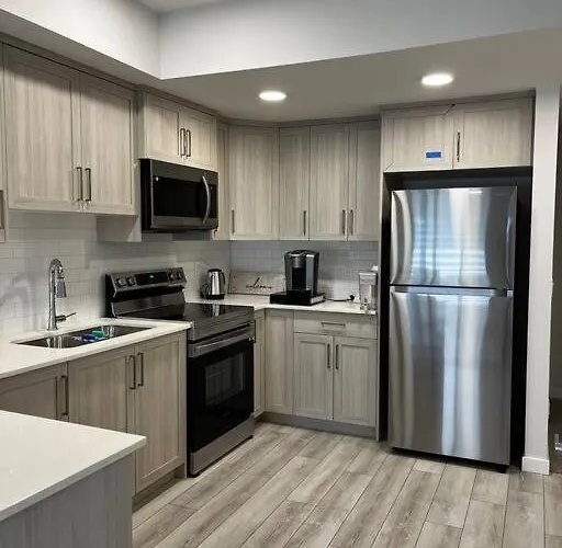 Home Away From Home In Nw Calgary