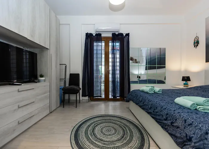 Lotus - Appartamento Sul Mare A Ostia Con Giardino Relax