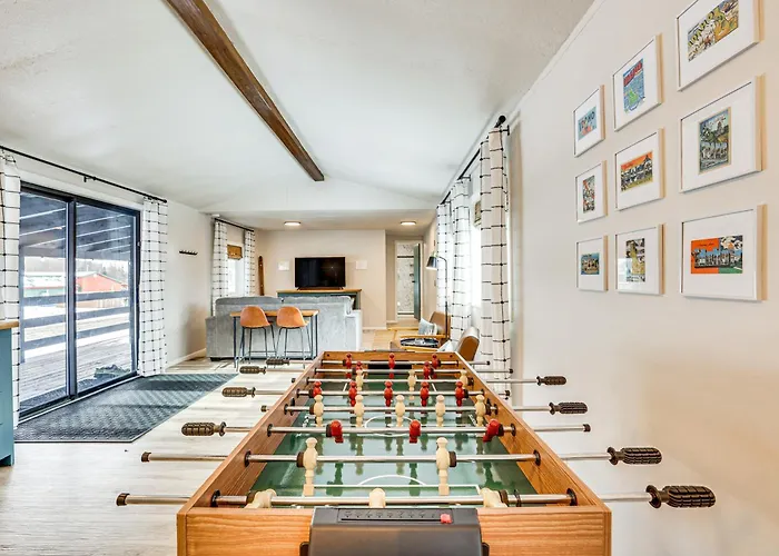 Downtown Cascade Vacation Rental < 1 Mi To Lake!