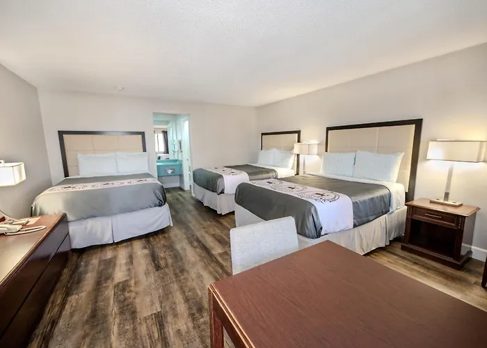 River Oak Inn