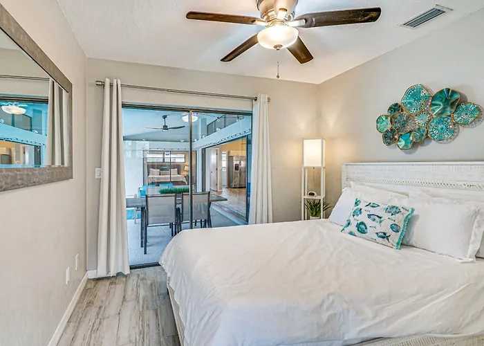 Cape Coral Home W/ Heated Pool, Dock & Gulf Access