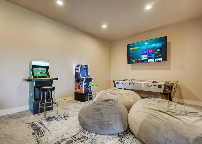 Stargazer Paradise - Top Spot Hot Tub Gym Man Cave