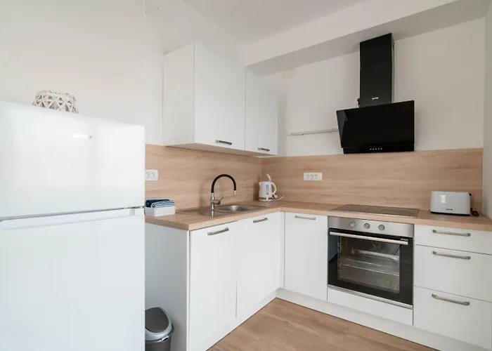 Crowonder Luxury Pag New Apartments With Seaview