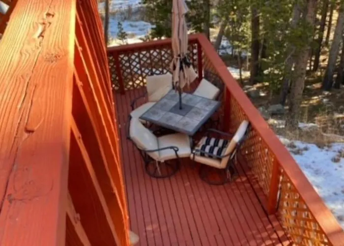 Shady Pines- Cozy Mountain Retreat