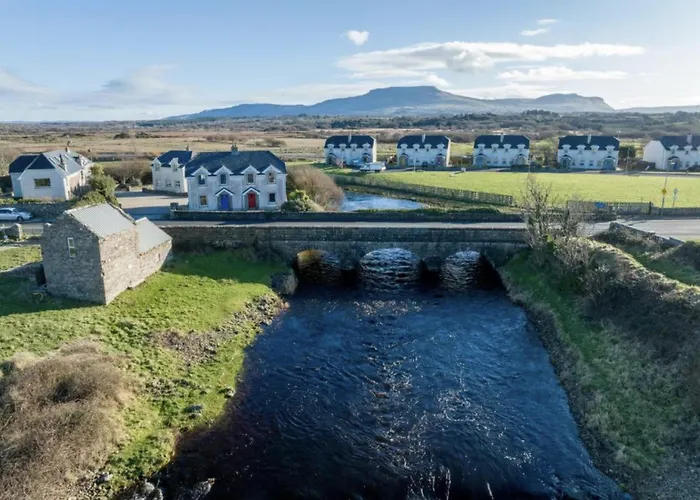 Fishermans Cottage Stunning Two Bedroom With Views Close To Town