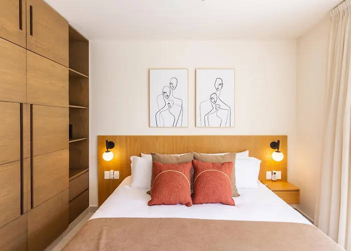 Santamar By Tao Beach Condos With Pool & Walk To Ocean