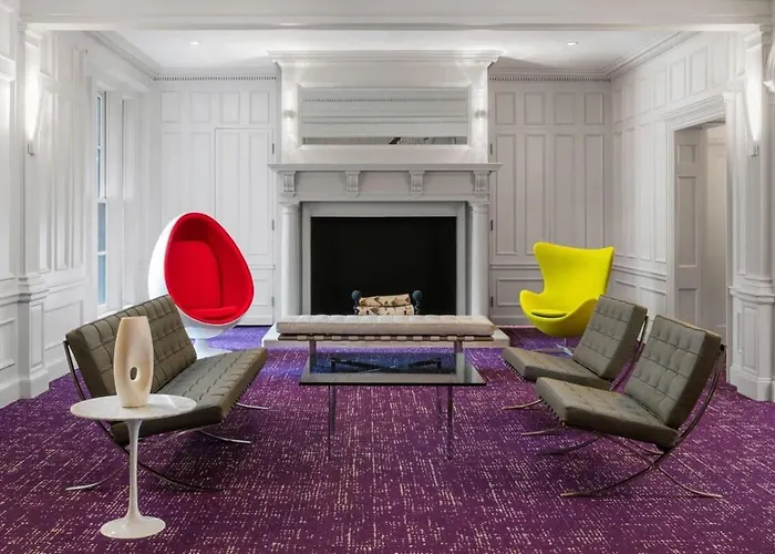 Modern Suite In Fenway Neighborhood