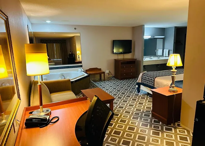 Royal Inn Suites