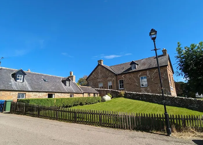 Historic Character Cottage In Central Dornoch