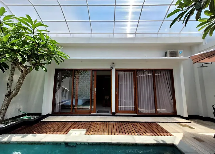 Villa Moana Sari