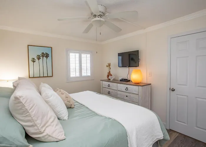 Oceanfront Resort - Hot Tub, Heated Pool, Balcony