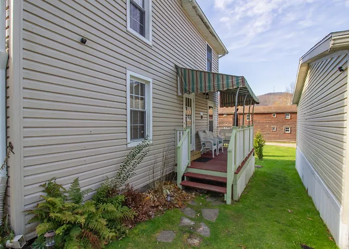 Stay In Ohiopyle Near Gap Trail, Restaurants, & The Fallls