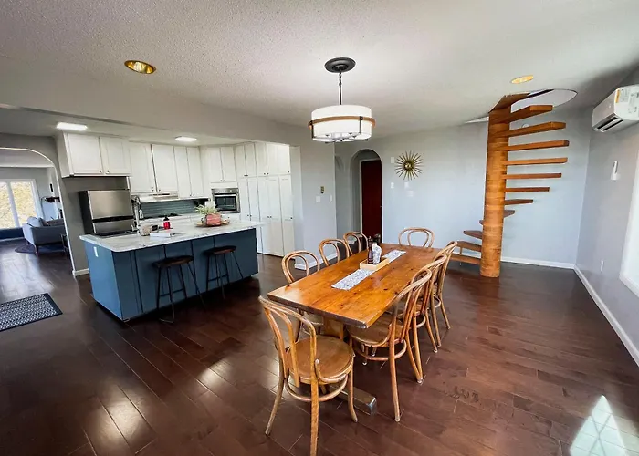 Finn'S Hideaway -Modern Family River Home