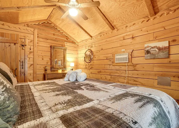 Secluded Family Retreat In Dahlonega W/ Hot Tub!