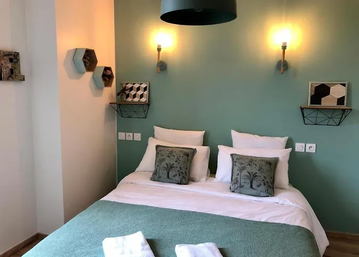 Chambres D'Hote & Gite Chateau Le Conte - Saint Emilion
