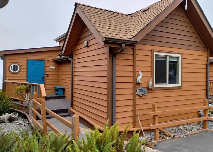 Oceanfront Cabin 6 W Jacuzzi &Awe-Inspiring View